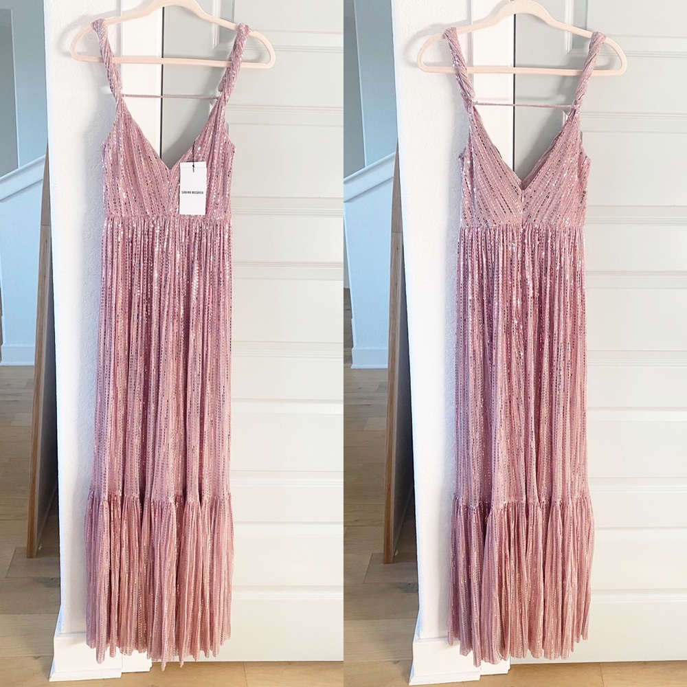 NWT Sabina Musayev Dominique Dress in Rose
Sequin Revolve - Picture 3 of 9